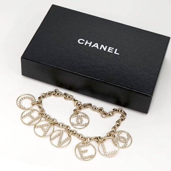 CHANEL CC Logos Charm Rhinestone Choker Necklace 18" Gold Tone B19P Auth w/Box - Picture 6 of 6